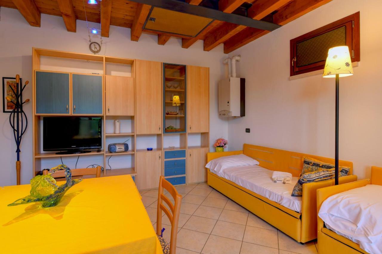 Peschiera Summer Home Peschiera del Garda Buitenkant foto