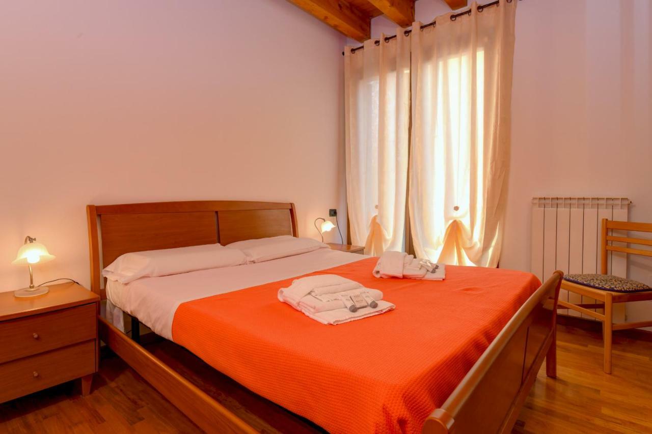 Peschiera Summer Home Peschiera del Garda Buitenkant foto